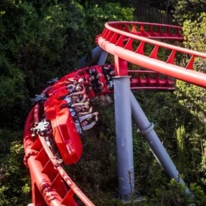 muntanya russa parc atraccions del Tibidabo